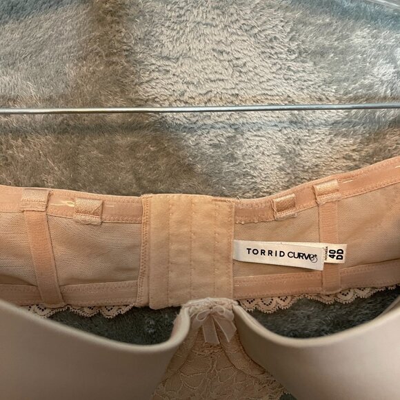 Torrid Curve Women Lightly Lined Multiway Strapless Bra Microfiber Beige 40DD - Picture 5 of 12